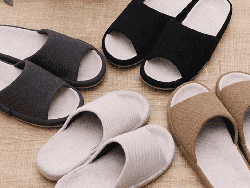 靴・スリッパ・靴下<br />
(メンズ・レディース・キッズ)